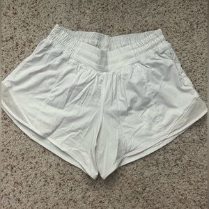 Lululemon Hotty Hot Short II